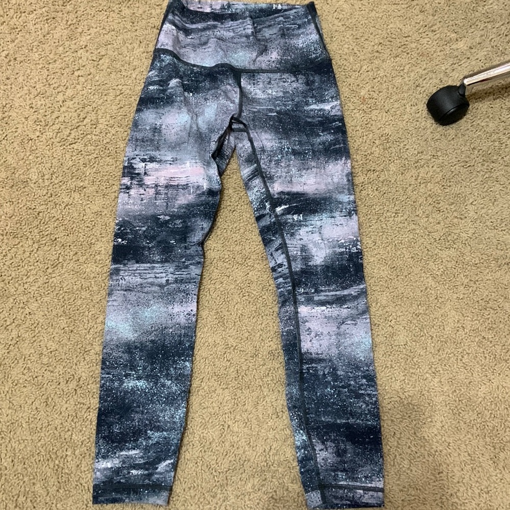 Lululemon pattern leggings- size 4
